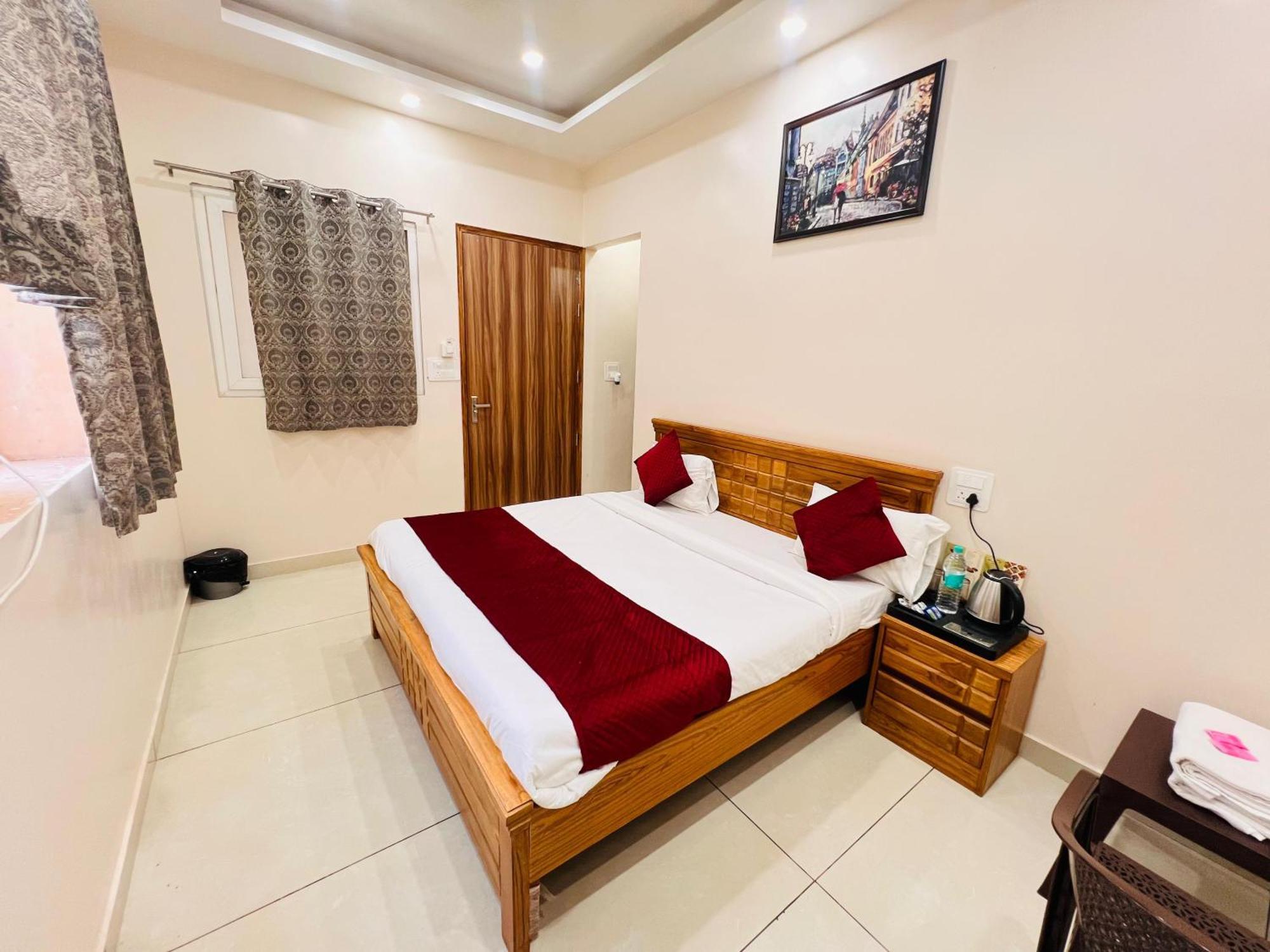 Guest house Mohit 4*